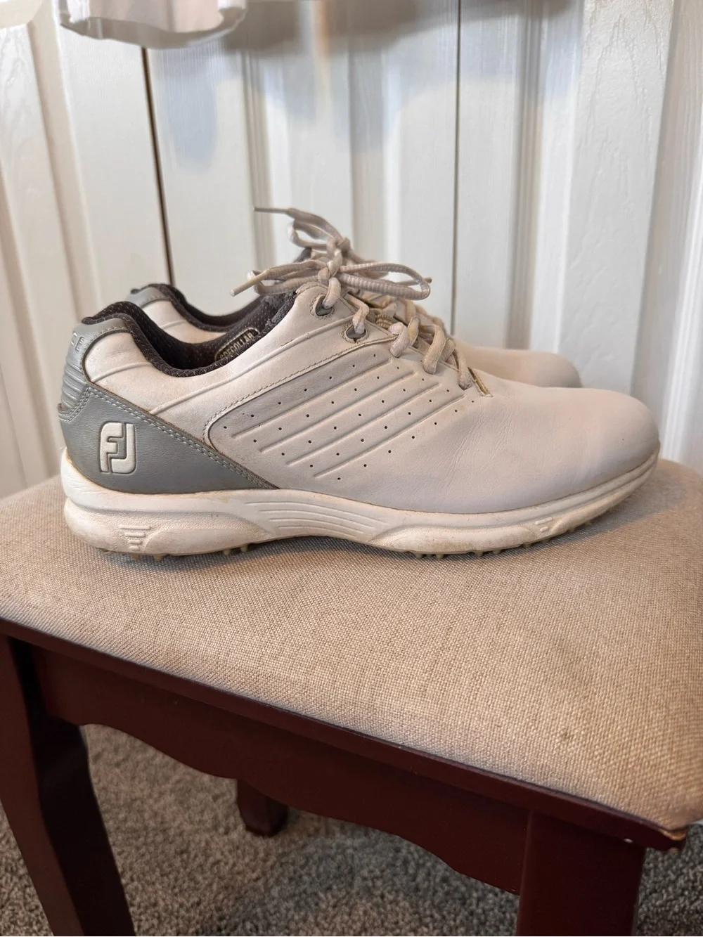 FootJoy FJ Men’s White/Gray Athletic Golf Casual Shoes Size 8.5 Lace Up